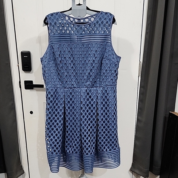 Lane Bryant Plus Size 22 Elegant Blue Sleeveless Dress - Picture 1 of 9